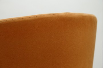 中古　arflex(アルフレックス)　MINI TONDA(ミニトンダ) モダンなデザインがお洒落!!丸い取っ手がアクセントの1人掛けソファ　(R-066921)