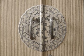 中古　凛とした佇まいが魅力の加茂総桐箪笥(四方丸、胴厚、総桐たんす、和タンス、衣装箪笥、着物箪笥、引き出し)(定価約160万円)(R-066942)