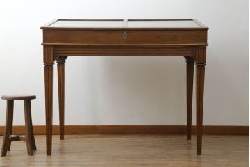 イギリスアンティーク　希少!!　マホガニー材　クラシカルな佇まいが魅力的!!上開きのガラスケース(ショーケース、ディスプレイケース、ジュエリーケース、コレクションケース、キャビネット、陳列棚、店舗什器、英国)(R-066944)