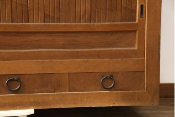 和製アンティーク　前面欅(ケヤキ)材　檜(ヒノキ)材　上手物　和の趣溢れる岐阜水屋箪笥サイドボード(茶箪笥、食器棚、和風キャビネット、収納棚、引き出し)(R-066950)