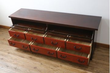 中古　美品!!　高級品　総漆塗り　仙台民芸　伊達箪笥　和モダンスタイルのお部屋におすすめなテレビ台(仙台箪笥、ローボード、テレビボード、引き出し、リビングボード、ドロワー、ローチェスト)(R-066954)