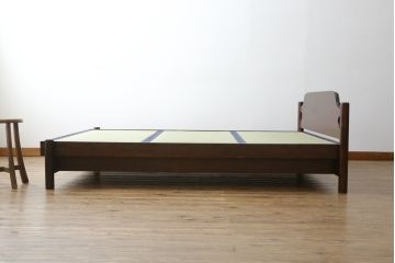 中古　松本民芸家具　637型ベッド(タタミ)　和モダンな空間づくりにおすすめのベッド(セミダブル、ベッドフレーム、畳、たたみ)(定価約60万円)(R-066969)
