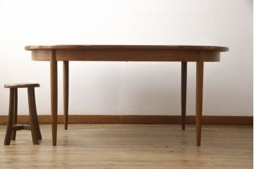 イギリスビンテージ　G-PLAN(ジープラン)　優しい木の温もり溢れるエクステンションテーブル(ダイニングテーブル、拡張式テーブル、食卓、4人掛け、6人掛け、オーバル型、ヴィンテージ、英国、北欧)(R-066972)