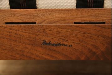 中古　ジョージナカシマ　CN109　CONOID CUSHION　洗練された佇まいがモダンな空間を盛り上げるコノイドクッションチェア(ジョージ・ナカシマ、リラックスチェア、一人掛けソファ、1Pソファ、椅子、イス)(定価567,600円)(R-066975)