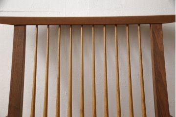 中古　ジョージナカシマ　CN118　CONOID CUSHION ARM　洗練された佇まいがモダンな空間を盛り上げるコノイドクッションアームチェア(ジョージ・ナカシマ、ラウンジチェア、リラックスチェア、一人掛けソファ、1Pソファ、椅子、イス)(定価688,600円)(R-066986)