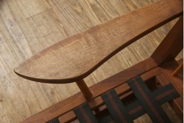 中古　ジョージナカシマ　CN118　CONOID CUSHION ARM　洗練された佇まいがモダンな空間を盛り上げるコノイドクッションアームチェア(ジョージ・ナカシマ、ラウンジチェア、リラックスチェア、一人掛けソファ、1Pソファ、椅子、イス)(定価688,600円)(R-066986)