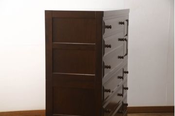 中古　松本民芸家具　シックな佇まいが上質な空間づくりにぴったりなD型和タンス(引き出し、チェスト、整理箪笥)(定価約67万円)(R-066987)