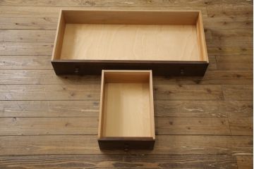 中古　松本民芸家具　シックな佇まいが上質な空間づくりにぴったりなD型和タンス(引き出し、チェスト、整理箪笥)(定価約67万円)(R-066987)