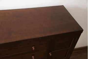 中古　松本民芸家具　シックな佇まいが上質な空間づくりにぴったりなD型和タンス(引き出し、チェスト、整理箪笥)(定価約67万円)(R-066987)