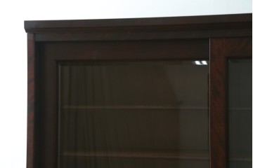中古　美品　北海道民芸家具　和モダンな空間づくりにおすすめ!!　ガラス引き戸の食器棚　(R-067009)