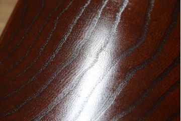中古　岩谷堂箪笥　漆塗り　品の良い牡丹の金具が魅力の扉付きチェスト(サイドボード、テレビ台、テレビボード、リビングボード、引き出し、収納棚、戸棚、収納箪笥、和箪笥)(定価約65万円)(R-067011)