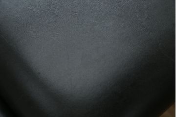 中古　DREXEL HERITAGE(ドレクセルヘリテイジ)　Upholstery(アップホルスタリー)コレクション　本革(レザー)　高級感溢れる佇まいが魅力のリクライニング付き1人掛けソファ(一人掛けソファ、1P、パーソナルチェア、ラウンジチェア、リクライニングソファ、アームソファ、フットレスト)(R-067021)