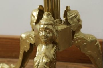新品未使用　イタリア製　組み立て式　真鍮(しんちゅう)　ゴージャスな装飾が空間に華やぎをもたらすコートハンガー(ポールハンガー、ホールハンガー、帽子掛け、店舗什器)(定価約5万円)(R-067045)