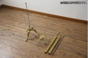 新品未使用　イタリア製　組み立て式　真鍮(しんちゅう)　ゴージャスな装飾が空間に華やぎをもたらすコートハンガー(ポールハンガー、ホールハンガー、帽子掛け、店舗什器)(定価約5万円)(R-067045)