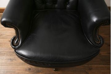 中古　美品　アメリカ高級家具　DREXEL HERITAGE(ドレクセルヘリテイジ)取り扱い　ジャレットブラザーズ(Jarrett Brothers)　Et Cetera(エトセトラ)　本革(レザー)　ラグジュアリーな雰囲気漂うハイバックデスクチェア(オフィスチェア、回転チェア、回転椅子、回転イス、アームチェア、エグゼクティブチェア、1人掛けソファ、一人掛けソファ)(R-067111)