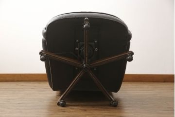 中古　美品　アメリカ高級家具　DREXEL HERITAGE(ドレクセルヘリテイジ)取り扱い　ジャレットブラザーズ(Jarrett Brothers)　Et Cetera(エトセトラ)　本革(レザー)　ラグジュアリーな雰囲気漂うハイバックデスクチェア(オフィスチェア、回転チェア、回転椅子、回転イス、アームチェア、エグゼクティブチェア、1人掛けソファ、一人掛けソファ)(R-067111)