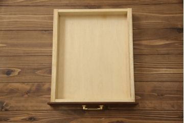 中古　美品!!　マルニ木工(MARUNI)　地中海シリーズ　クラシカルで優美な佇まいが魅力のセンターテーブル(ローテーブル、コーヒーテーブル、カフェテーブル、リビングテーブル、オーバル型)(定価約12万5千円)(R-067114)
