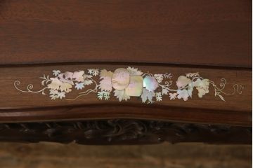 アジアンビンテージ　中国美術　唐木　異国情緒溢れる優雅な空間づくりにおすすめな螺鈿細工入り彫刻ベンチ(長椅子、長イス、板座チェア、アームチェア、ヴィンテージ)(定価約100万円)(R-067119)