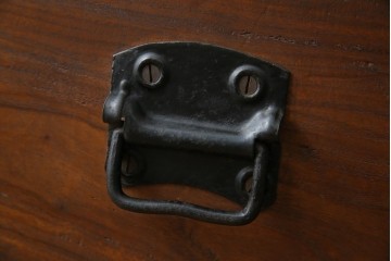 和製アンティーク　くすのき(クス、楠)材　シンプルなデザインが取り入れやすい収納箱　(R-067121)