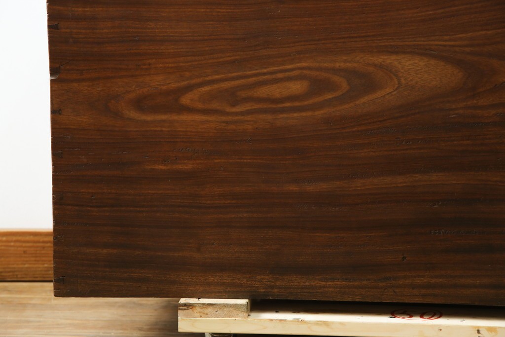 和製アンティーク　くすのき(クス、楠)材　シンプルなデザインが取り入れやすい収納箱　(R-067121)