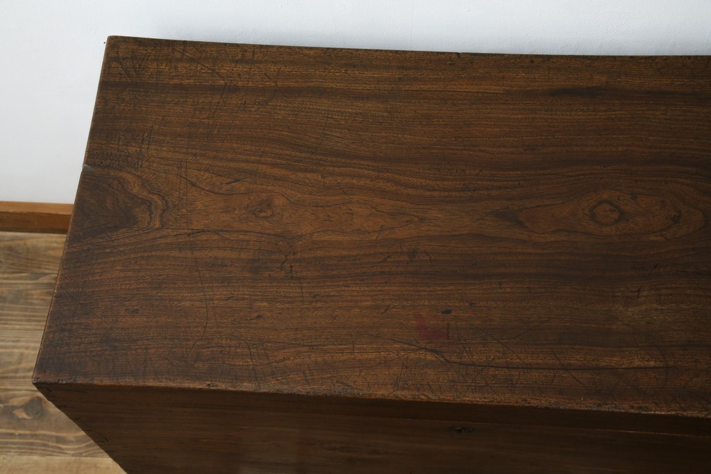 和製アンティーク　くすのき(クス、楠)材　シンプルなデザインが取り入れやすい収納箱　(R-067121)