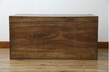 和製アンティーク　くすのき(クス、楠)材　シンプルなデザインが取り入れやすい収納箱　(R-067121)