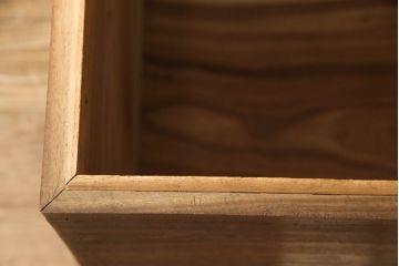 アンティーク雑貨　くすのき(クス、楠)材　シンプルなデザインが取り入れやすい収納箱(舟トランク、船トランク、ブランケットボックス、サイドテーブル、センターテーブル、ローテーブル、トランクテーブル)(R-067121)