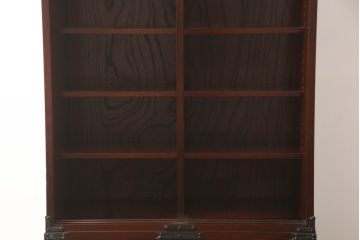 中古　美品　遠野民芸家具　漆塗り　格子引き戸が目を引く食器棚(和風キャビネット、収納棚、戸棚、本箱、ブックケース、飾り棚)(定価約70万円)(検索ワード:岩谷堂箪笥)(R-067123)