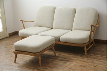 イギリスビンテージ　希少!　ERCOL(アーコール)　くつろぎの空間を演出する3人掛けソファとオットマンのセット(三人掛けソファ、3P、アームソファ、トリプルソファ、フットスツール、ヴィンテージ、英国、北欧)(R-067129)