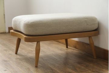 イギリスビンテージ　希少!　ERCOL(アーコール)　くつろぎの空間を演出する3人掛けソファとオットマンのセット(三人掛けソファ、3P、アームソファ、トリプルソファ、フットスツール、ヴィンテージ、英国、北欧)(R-067129)