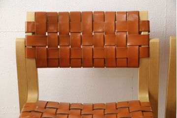 中古　arflex(アルフレックス)　NTC 16(エヌティーシー 16)　本革(レザー)　革を編み込んだデザインが個性的なカウンターチェア2脚セット(ハイチェア、バーチェア、椅子、イス、バラ売り可能)(R-067131)