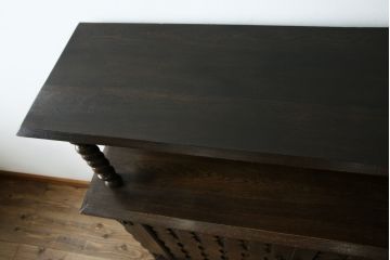 和製ビンテージ　神戸洋家具　凝ったデザインが目を引くナラ材製サイドボード(飾り棚、サイドキャビネット、収納棚、戸棚、ヴィンテージ)(R-067153)