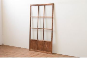アンティーク建具　経年を感じさせる木味が魅力的なマス目(升目)ガラス戸1枚(引き戸、ガラス戸)(R‐067169)