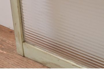 アンティーク建具　モールガラス入り　シンプルなデザインでインテリアに取り入れやすいガラス窓1枚(引き戸、ガラス戸)(R‐067175)