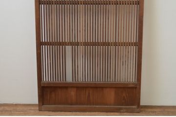 アンティーク建具　和の趣が魅力的な格子戸1枚(引き戸)(R‐067177)