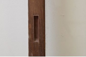 アンティーク建具　経年を感じさせる木味が魅力的　レトロな雰囲気漂う大判ガラス戸(引き戸)(R‐067178)