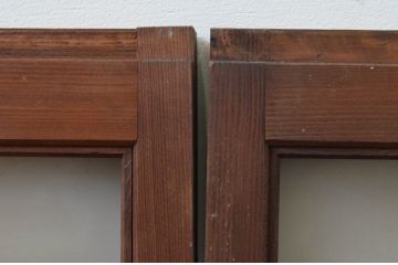 アンティーク建具　美しい鯉の彫刻が目を惹くガラス入り書院戸2枚セット(窓、ガラス戸、引き戸)(R‐067182)