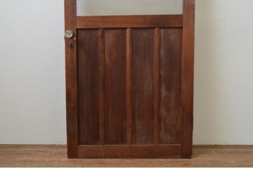 アンティーク建具　上手物!!　ガラスノブ付き　味わい深い木味のガラス扉1枚(木製扉、ドア)(R-067189)