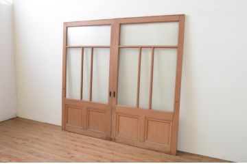 アンティーク建具　ペイント仕上げ限定　上手物!!　大正ロマンの雰囲気漂う古いナラ材のガラス戸2枚セット(引き戸)(R-067190)