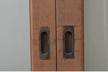 アンティーク建具　ペイント仕上げ限定　上手物!!　大正ロマンの雰囲気漂う古いナラ材のガラス戸2枚セット(引き戸)(R-067190)