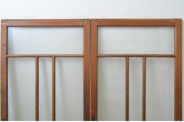 アンティーク建具　ペイント仕上げ限定　上手物!!　大正ロマンの雰囲気漂う古いナラ材のガラス戸2枚セット(引き戸)(R-067190)