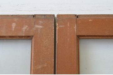 アンティーク建具　ペイント仕上げ限定　上手物!!　大正ロマンの雰囲気漂う古いナラ材のガラス戸2枚セット(引き戸)(R-067190)
