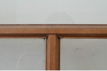 アンティーク建具　ペイント仕上げ限定　上手物!!　大正ロマンの雰囲気漂う古いナラ材のガラス戸2枚セット(引き戸)(R-067190)