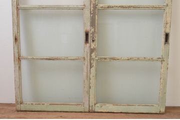 アンティーク建具　ペイント仕上げ限定　シンプルなデザインでインテリアに取り入れやすいペイントガラス窓2枚セット(引き戸、ガラス戸)(R-067192)