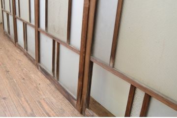 アンティーク建具　大正ロマン　ノスタルジックな雰囲気漂う幅狭ガラス窓4枚セット(引き戸、ガラス戸)(R-067205)