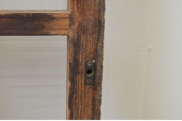 アンティーク建具　ペイント仕上げ限定　ペンキの剥げたシンプルなデザインが魅力のガラス窓2枚セット(引き戸、ガラス戸)(R-067210)