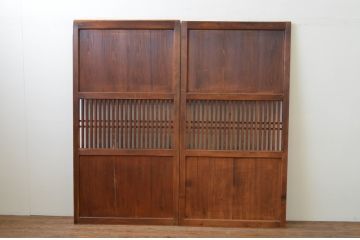 アンティーク建具　和モダンなお部屋作りにおすすめな格子帯戸2枚セット(引き戸)(R-067215)