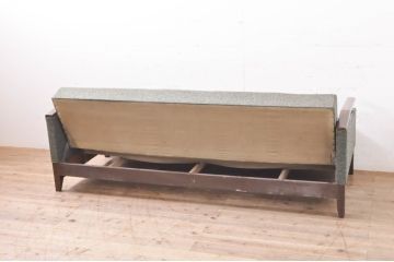 和製アンティーク　昭和レトロ　ミッドセンチュリーの空間づくりに活躍するソファベッド(3人掛けソファ、トリプルソファ)(R-067228)