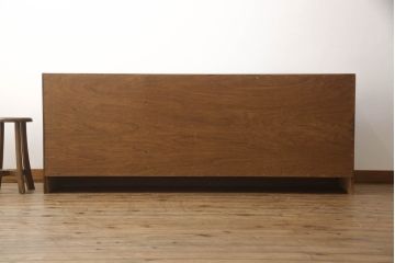 和製ビンテージ　昭和レトロな佇まいが魅力的!!シンプルな横長オープンラック(ロッカー、本棚、飾り棚、サイドボード、テレビ台、テレビボード、ディスプレイラック、店舗什器、ヴィンテージ)(R-067231)