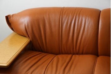 中古　美品　モリシゲ(MORISHIGE/森繁)　G-アーク　本革(レザー)　お洒落なモダンデザインが魅力の3人掛けソファ(アームソファ、三人掛けソファ、トリプルソファ)(定価約55万円)(R-067237)